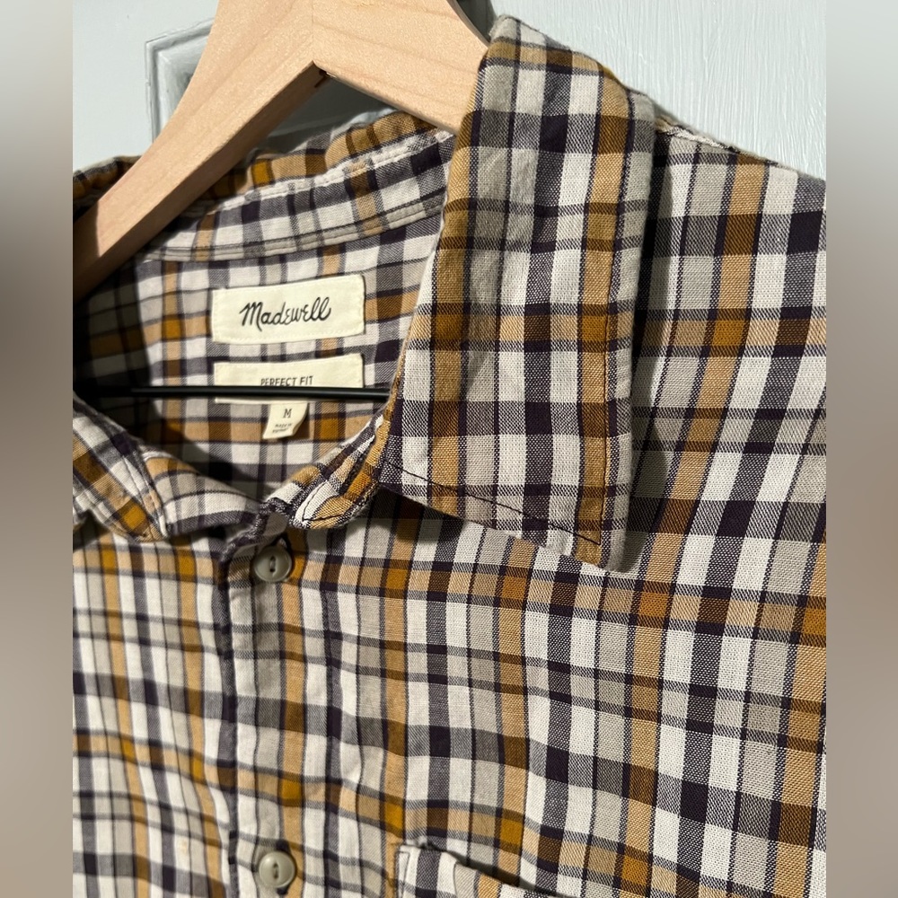 Madewell Men’s Perfect Fit size Medium Plaid Casual Button Down